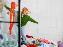«Ακαταστασία προσδοκιών»: Όταν το σπίτι γεμίζει με το ποιοι θα θέλαμε να είμαστε