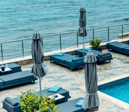 La Vie Luxury Suites: Elegance Under the Greek Sun!