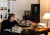 Διονύσης Χαριτόπουλος (1947-2026): Η ζωή ανάμεσα στη λογοτεχνία, τον έρωτα και τις ενοχές