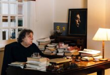 Διονύσης Χαριτόπουλος (1947-2026): Η ζωή ανάμεσα στη λογοτεχνία, τον έρωτα και τις ενοχές
